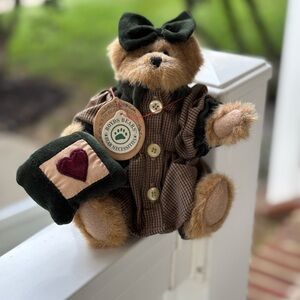 Vintage 1990’s Boyd’s Bears Bailey Bear with Tweed Jacket and Heart Pillow